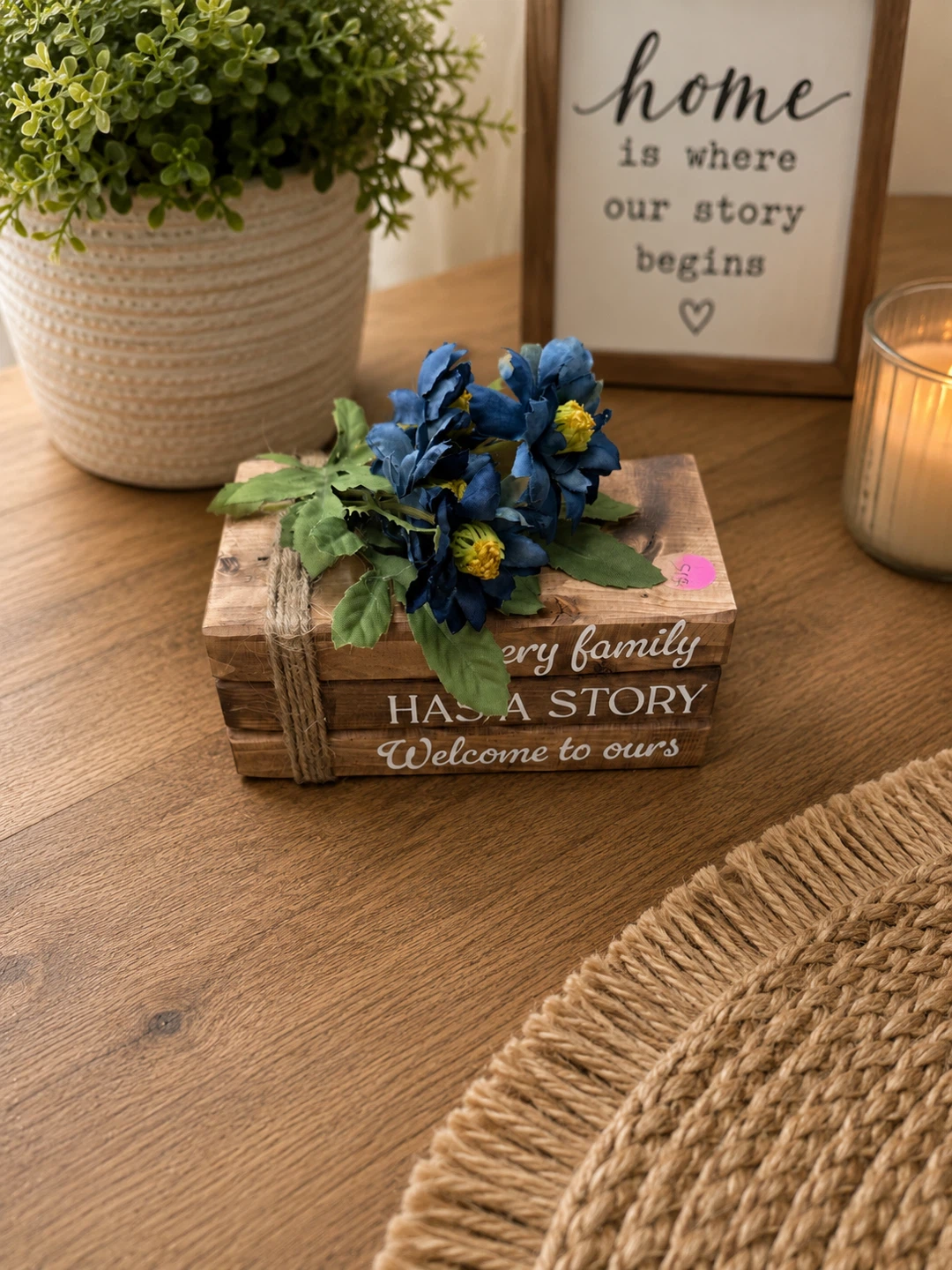 Decorative Stacked Books Sign - photo 5