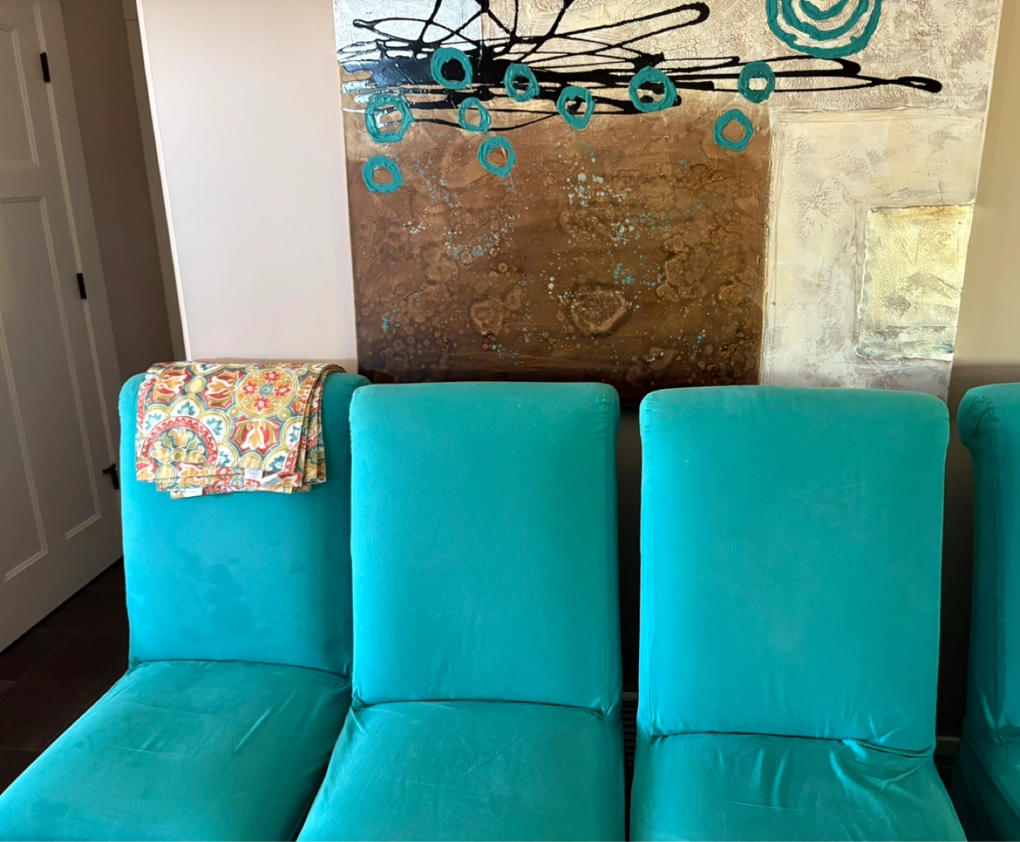 Set of 8 Teal Dining Chairs with Pink Accent Ottoman