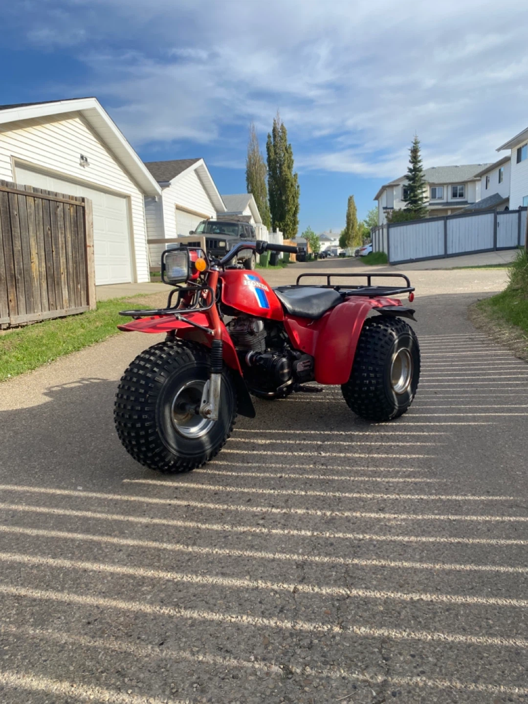 Honda big red 200es