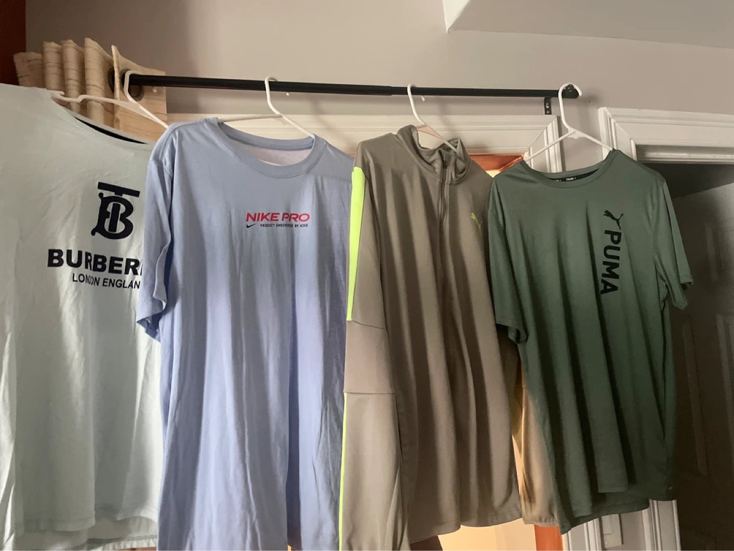 Men's Clothing Bundle (M-XL) – Shirts, Hoodies & Pants