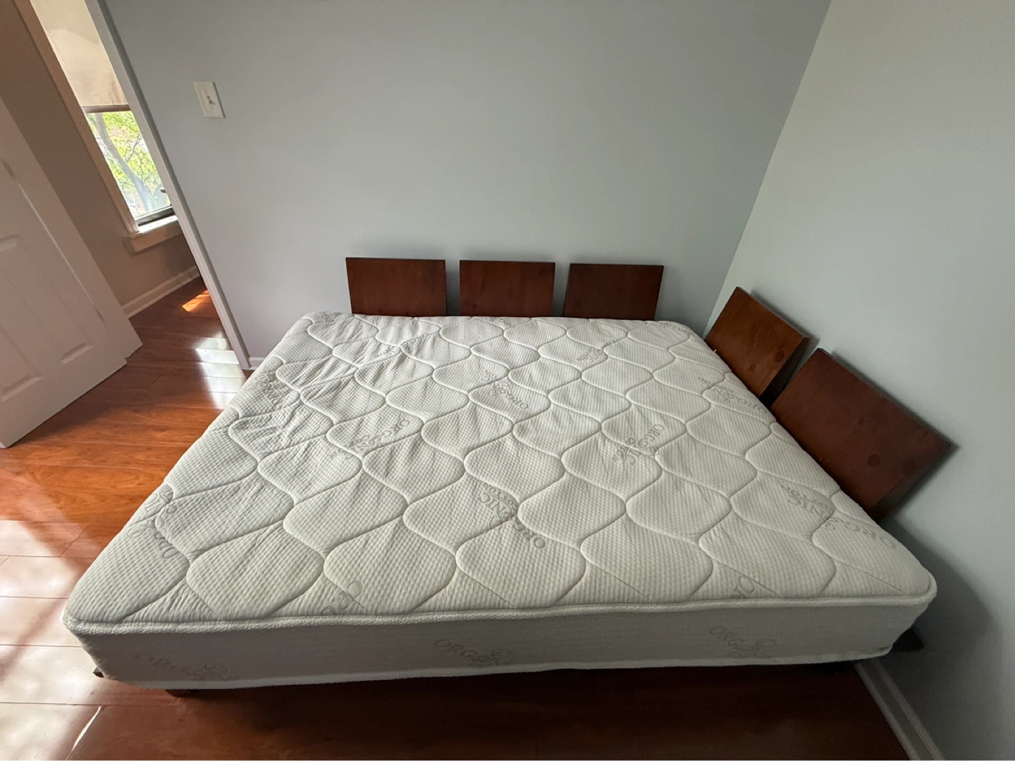 Oliver & Smith Perfect Sleep Organic Queen Mattress