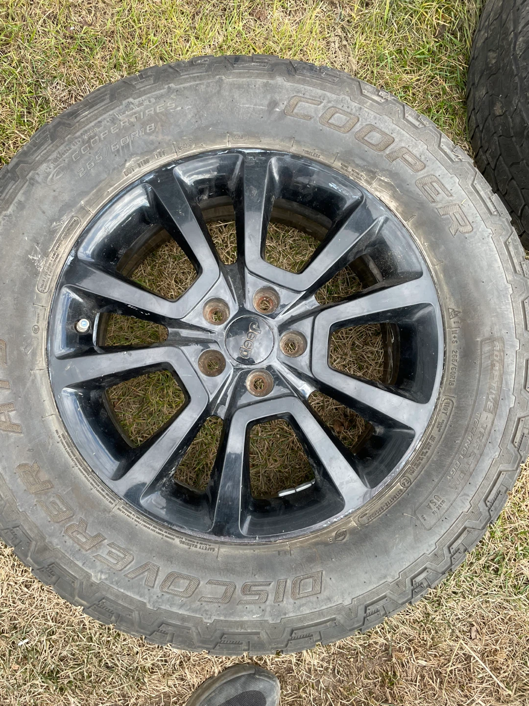 Jeep Cooper Discoverer AT3 Tire with Black Rim - photo 3