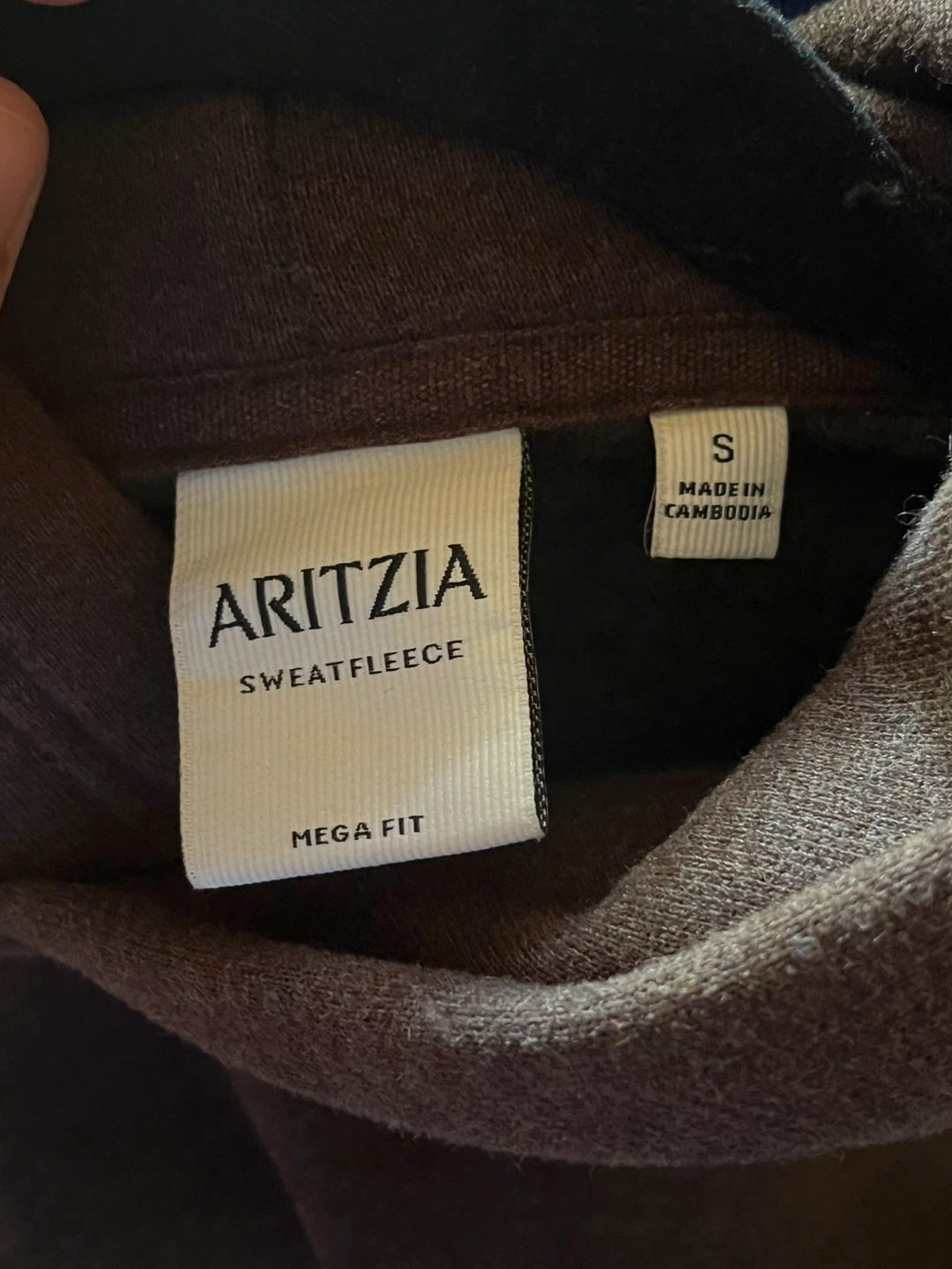 Aritzia Sweatfleece Hoodie Mega Fit - photo 2