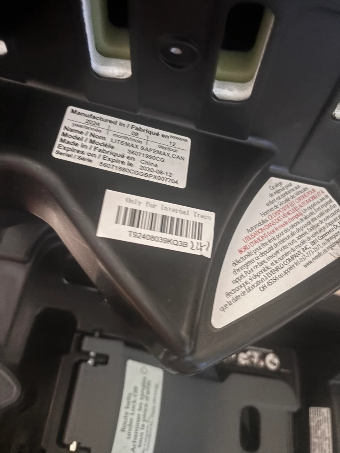 Evenflo Litemax Infant Car Seat with Base - photo 2