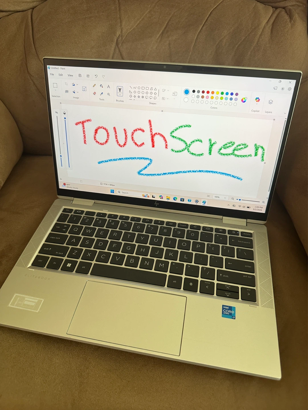 13” HP Touchscreen Laptop / Tablet latest i7