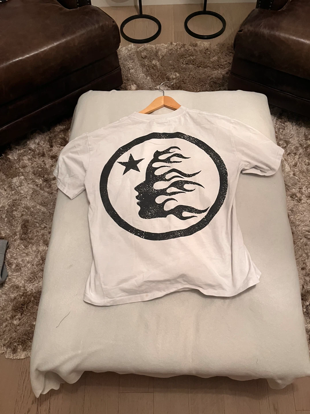Hellstar White T-Shirt - Size Medium - photo 3