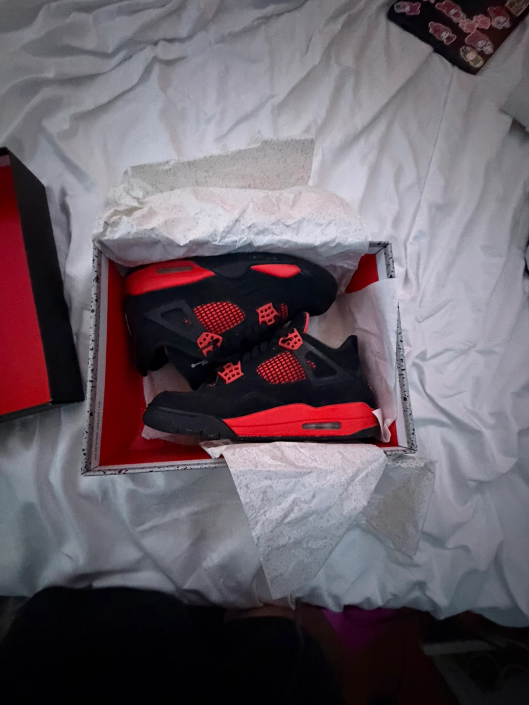 Jordan 4 red thunders