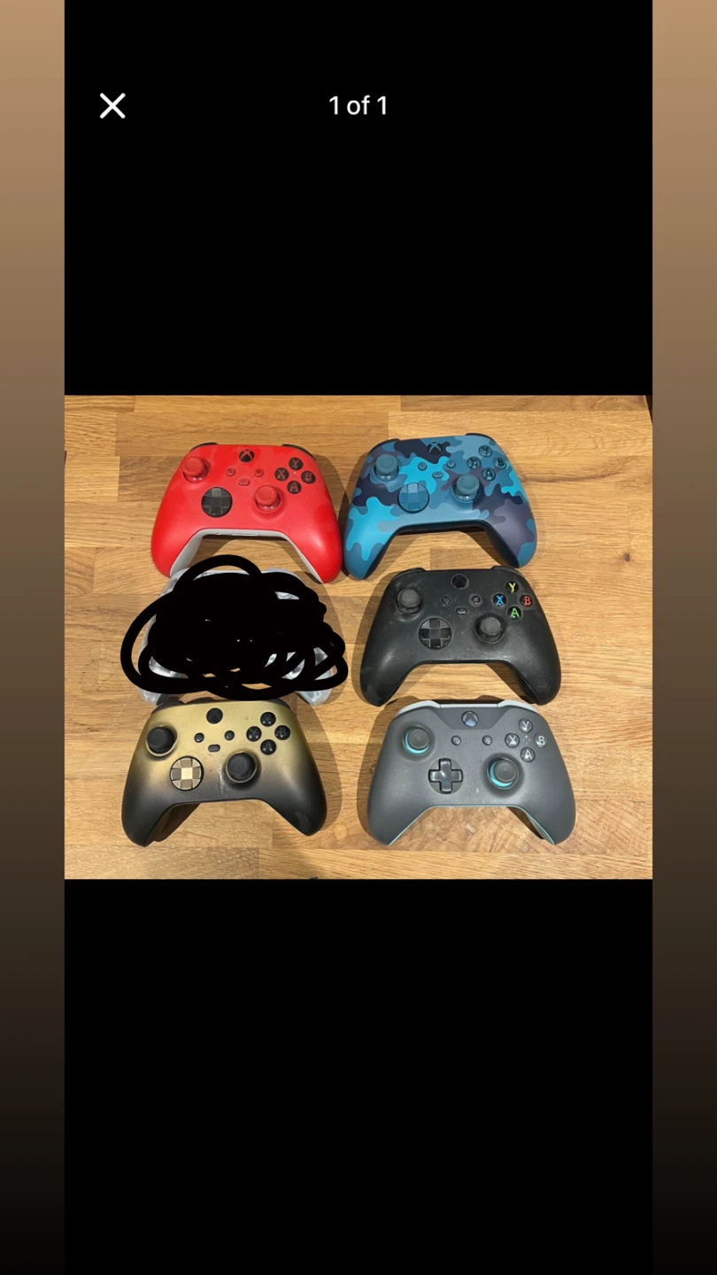 Xbox Controllers - 5 controllers total
