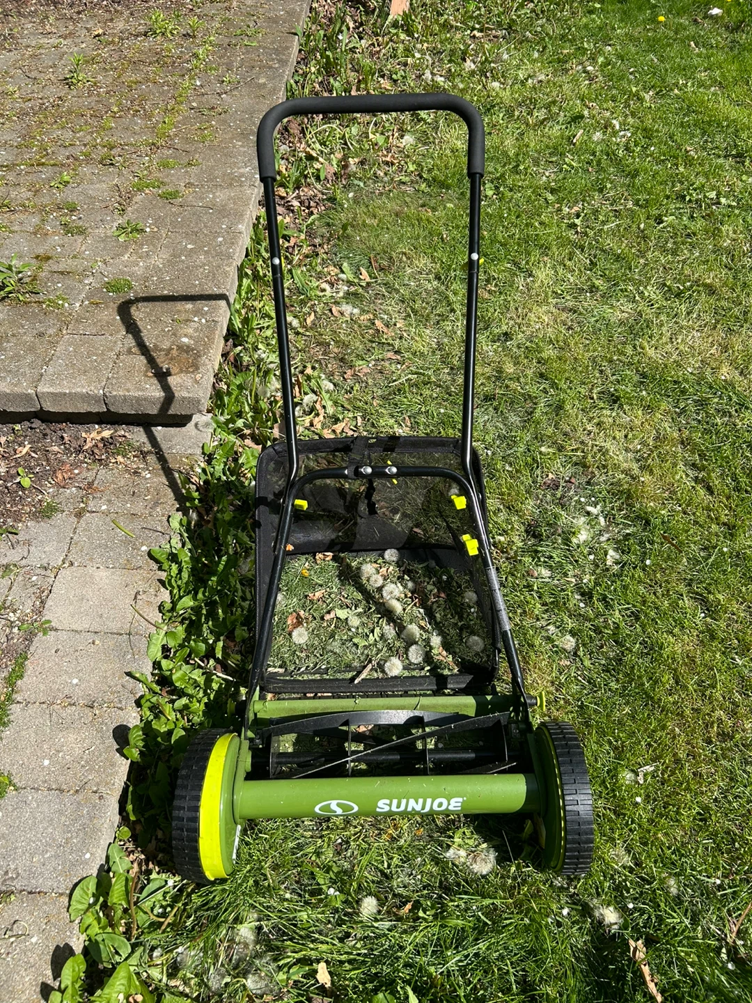 Sun Joe Push Reel Lawn Mower with catcher - photo 2