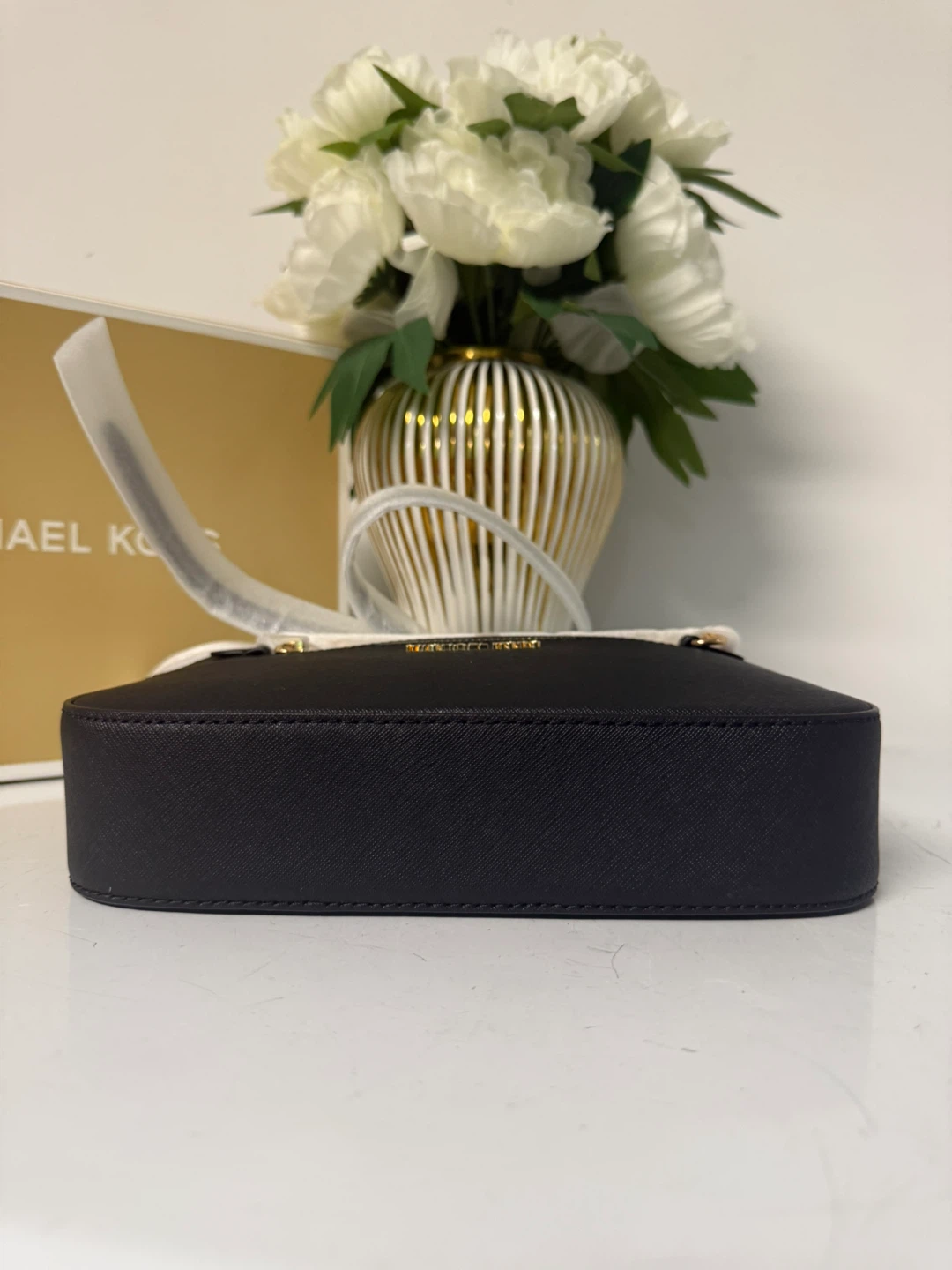Michael Kors Black Leather Camera Bag - photo 3