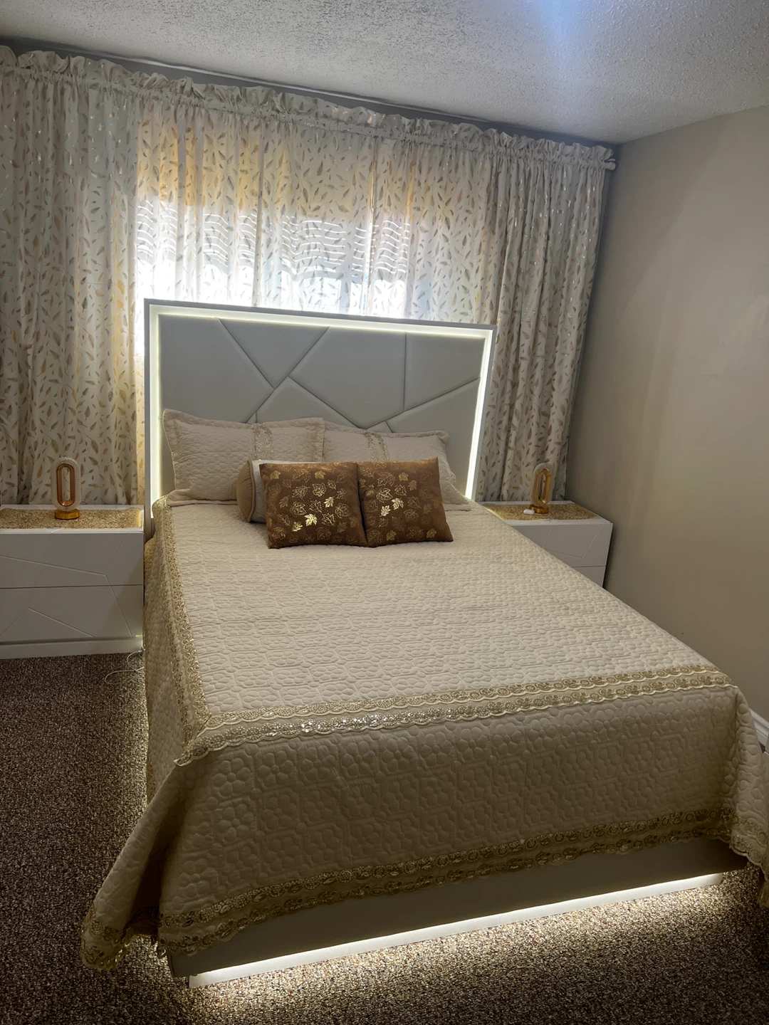 Modern Queen Bed Frame with LED Headboard - photo 3