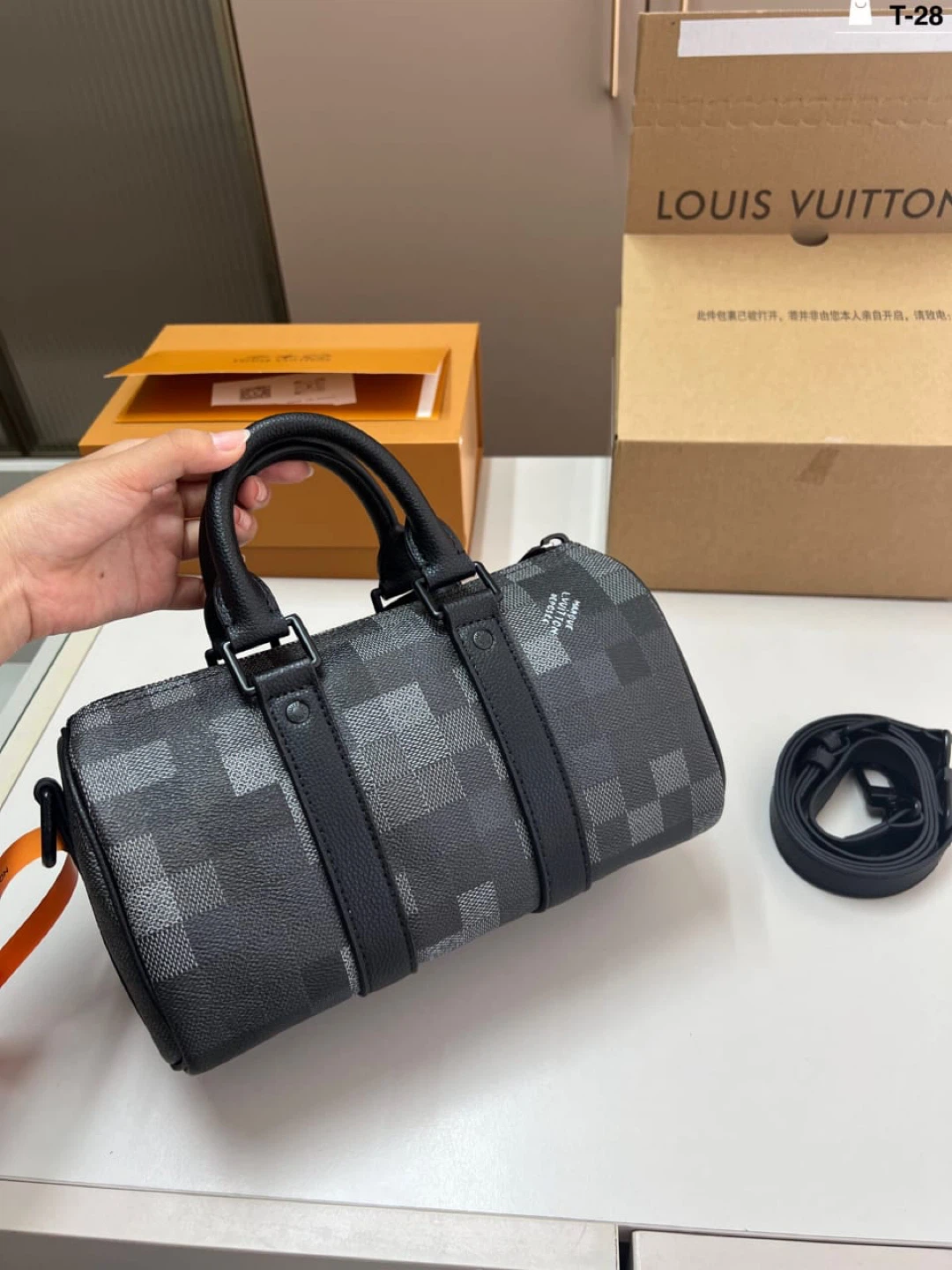 Replica Louis Vuitton Keepall Bandoulière