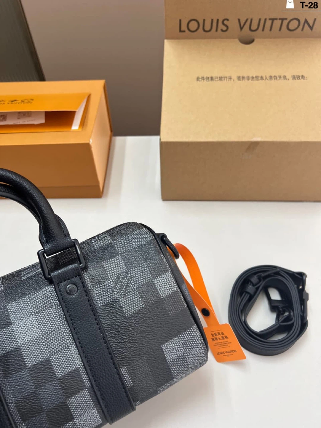 Replica Louis Vuitton Keepall Bandoulière - photo 3
