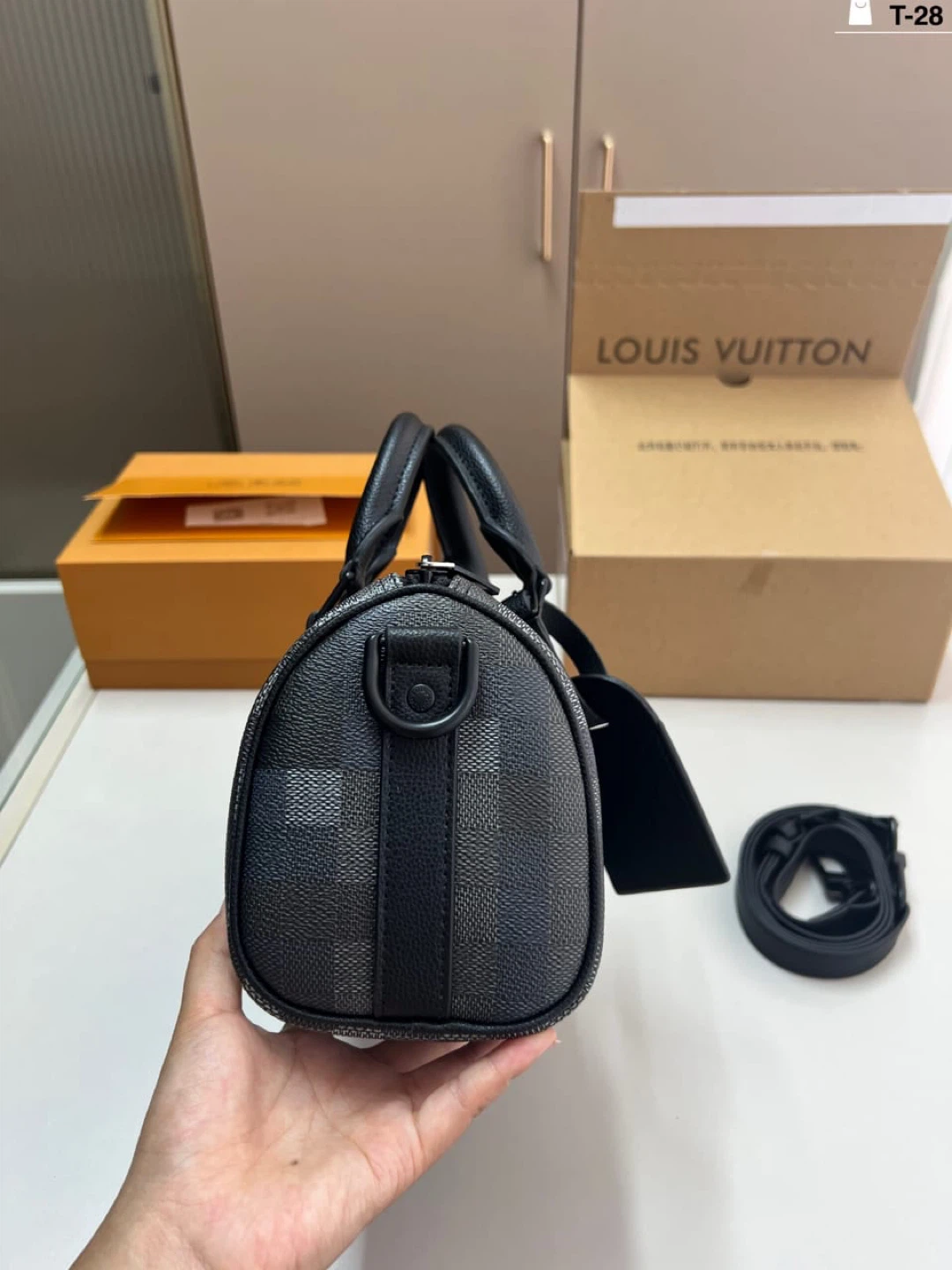 Replica Louis Vuitton Keepall Bandoulière - photo 2