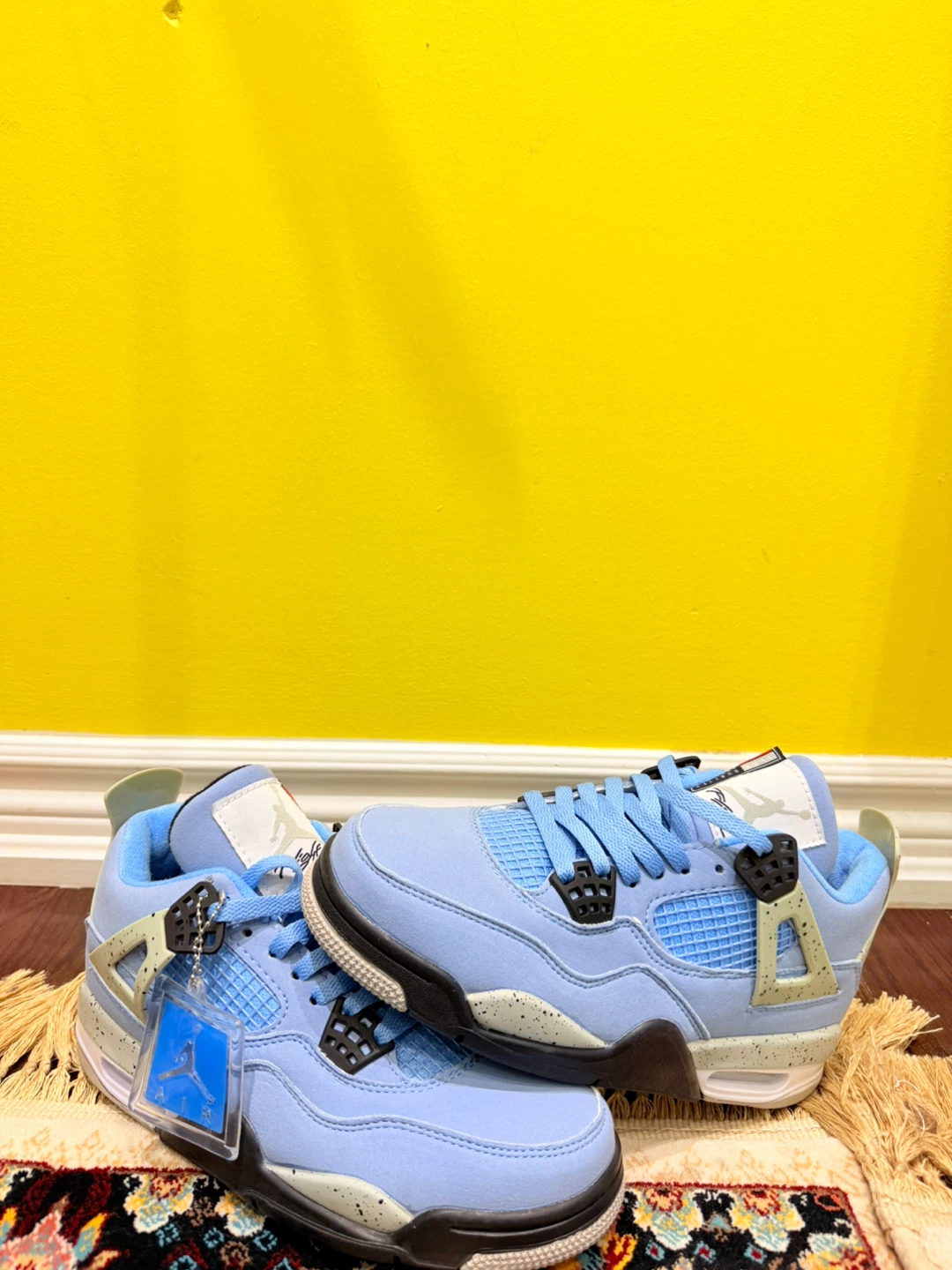 Air Jordan 4 "University Blue" - photo 4
