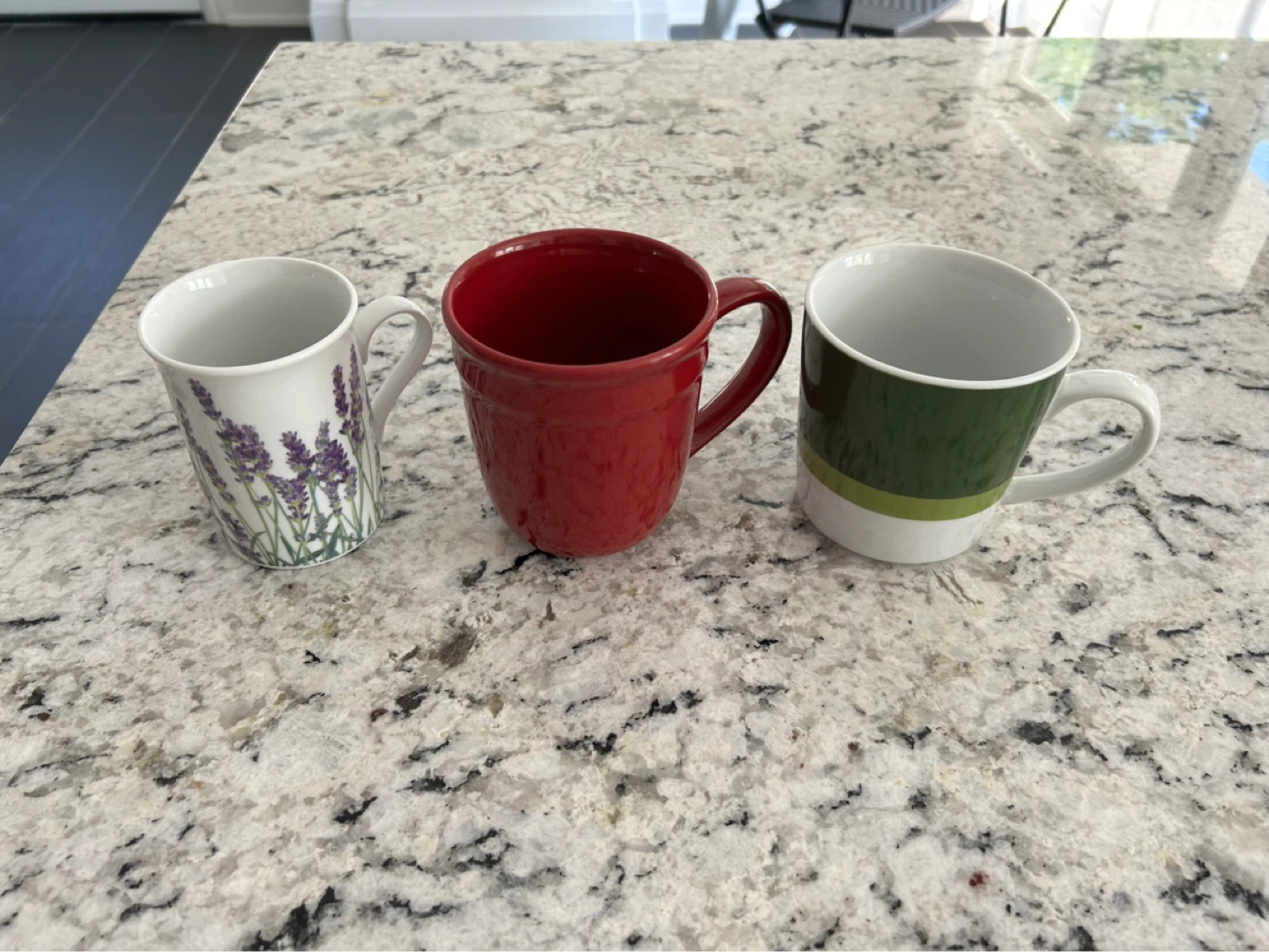 Assortment of glasses and cups - photo 4