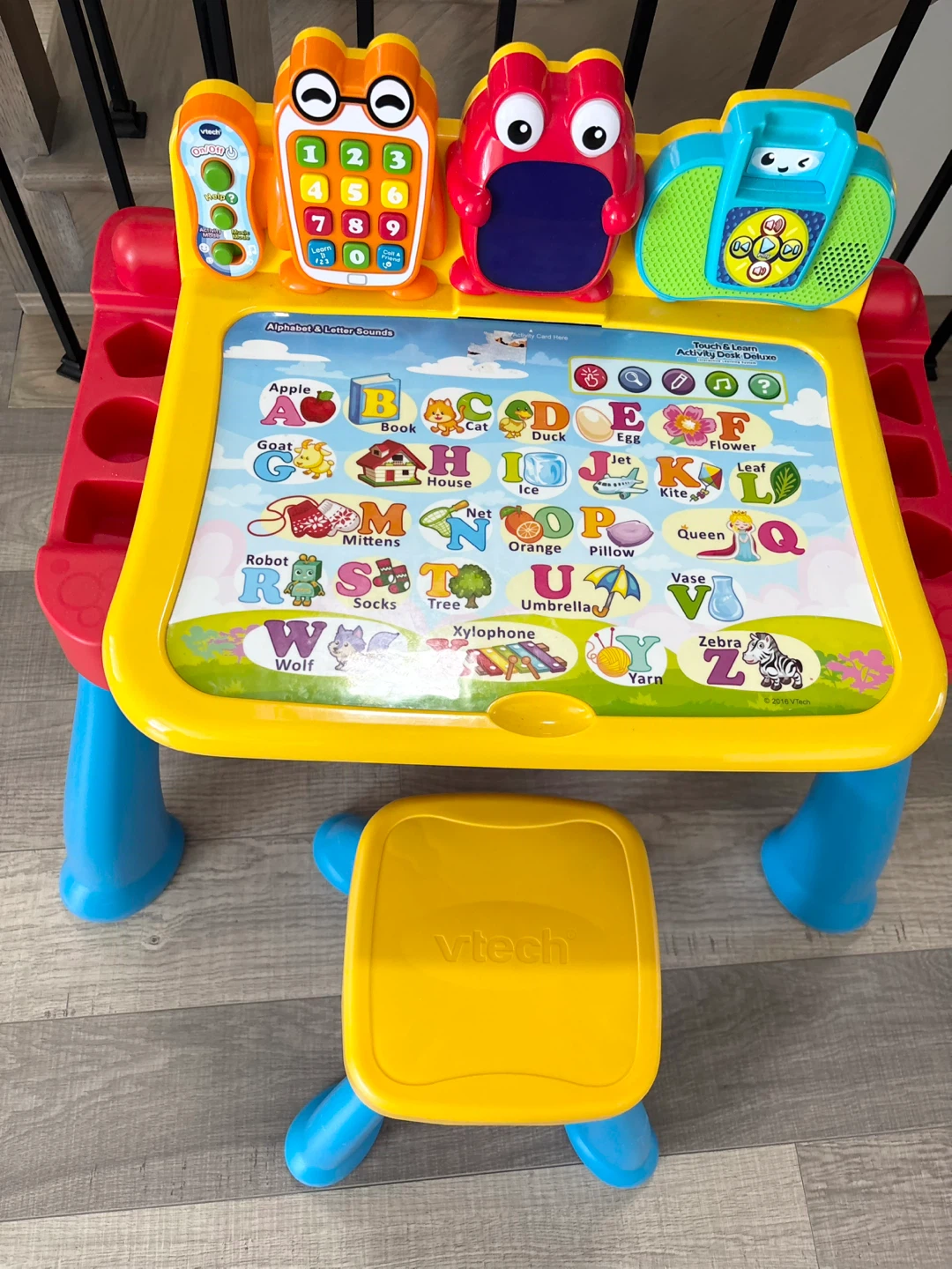 VTech Touch & Learn Activity desk - photo 4