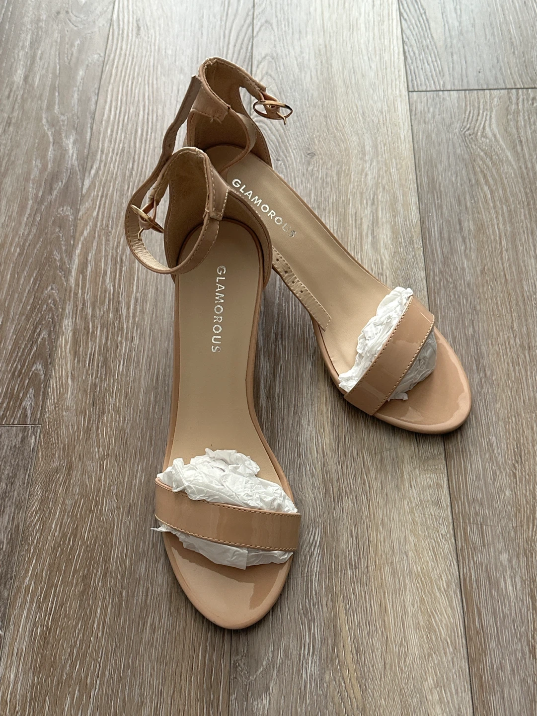 GLAMOROUS Beige Patent Heels Size 3
