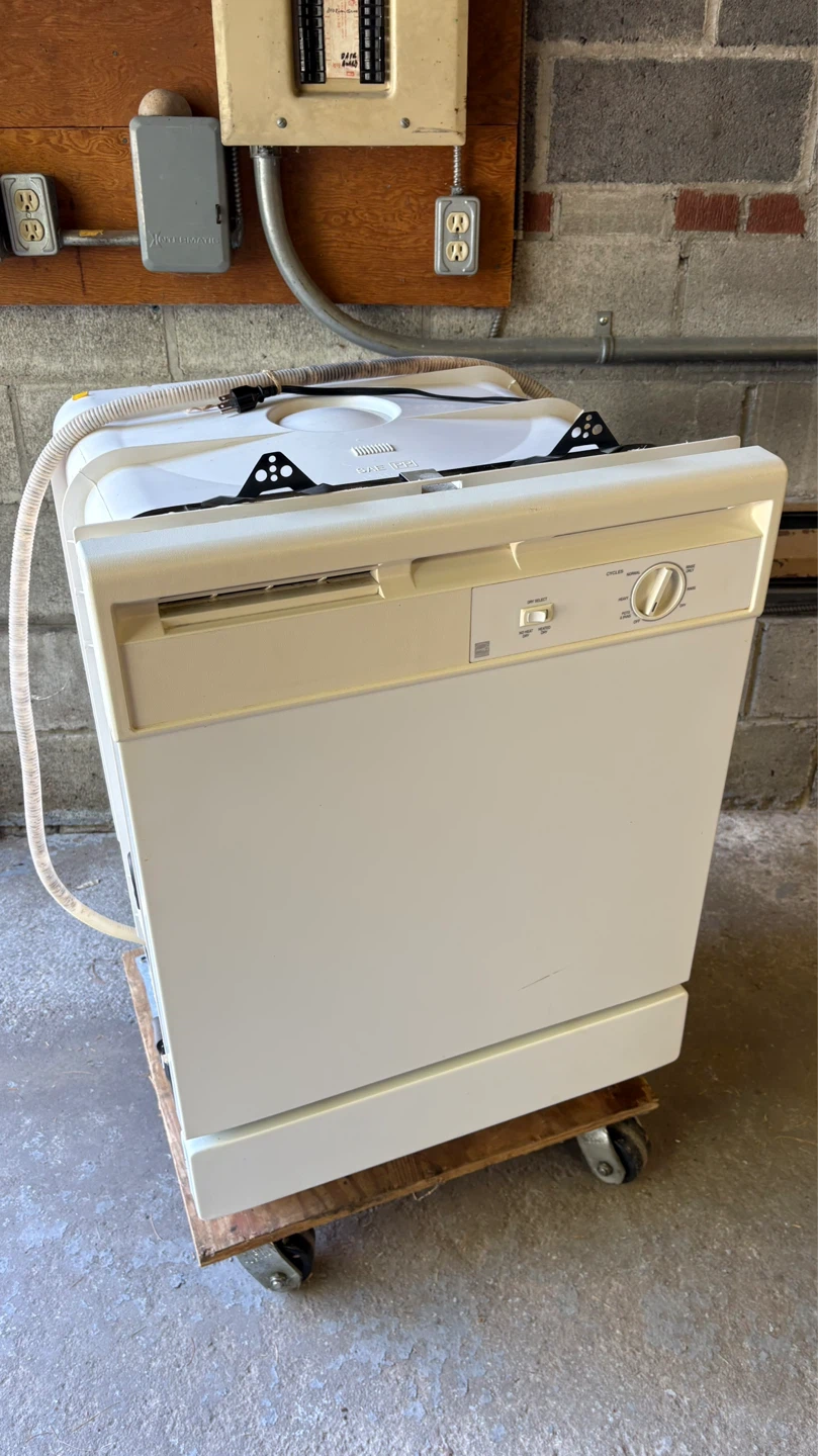 White Ikea Whirlpool Dishwasher