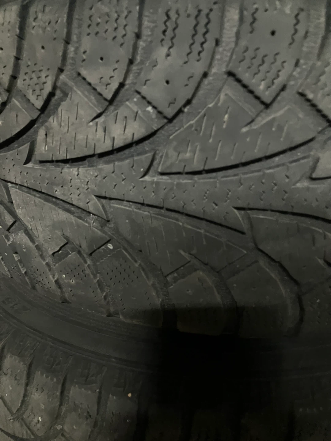 BMW Hankook Winter Tires Set of 4 - photo 3