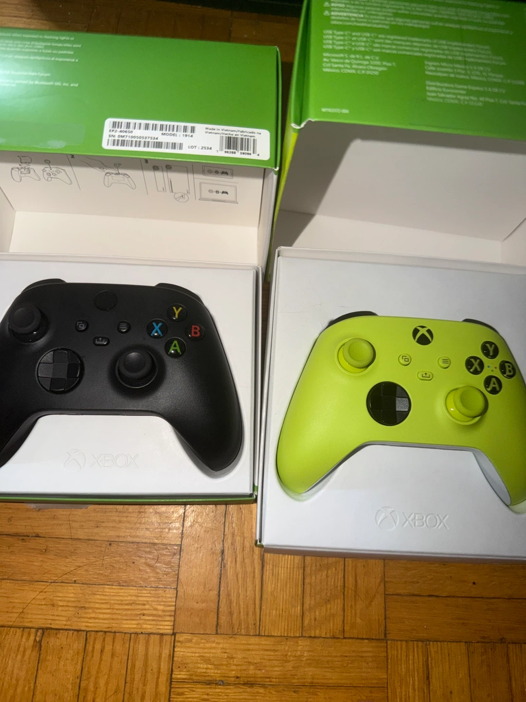 Xbox Core Controllers - Carbon Black & Electric Volt