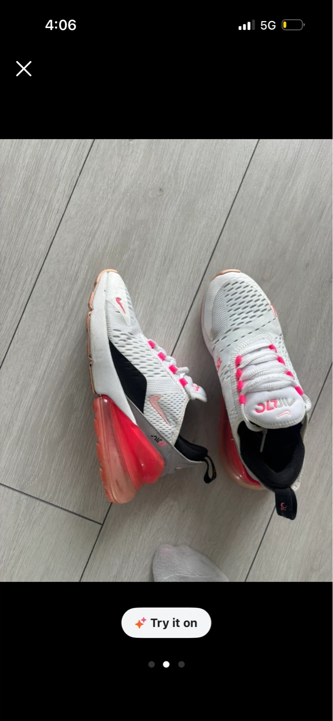 Nike Air Max 270 Shoes - photo 2