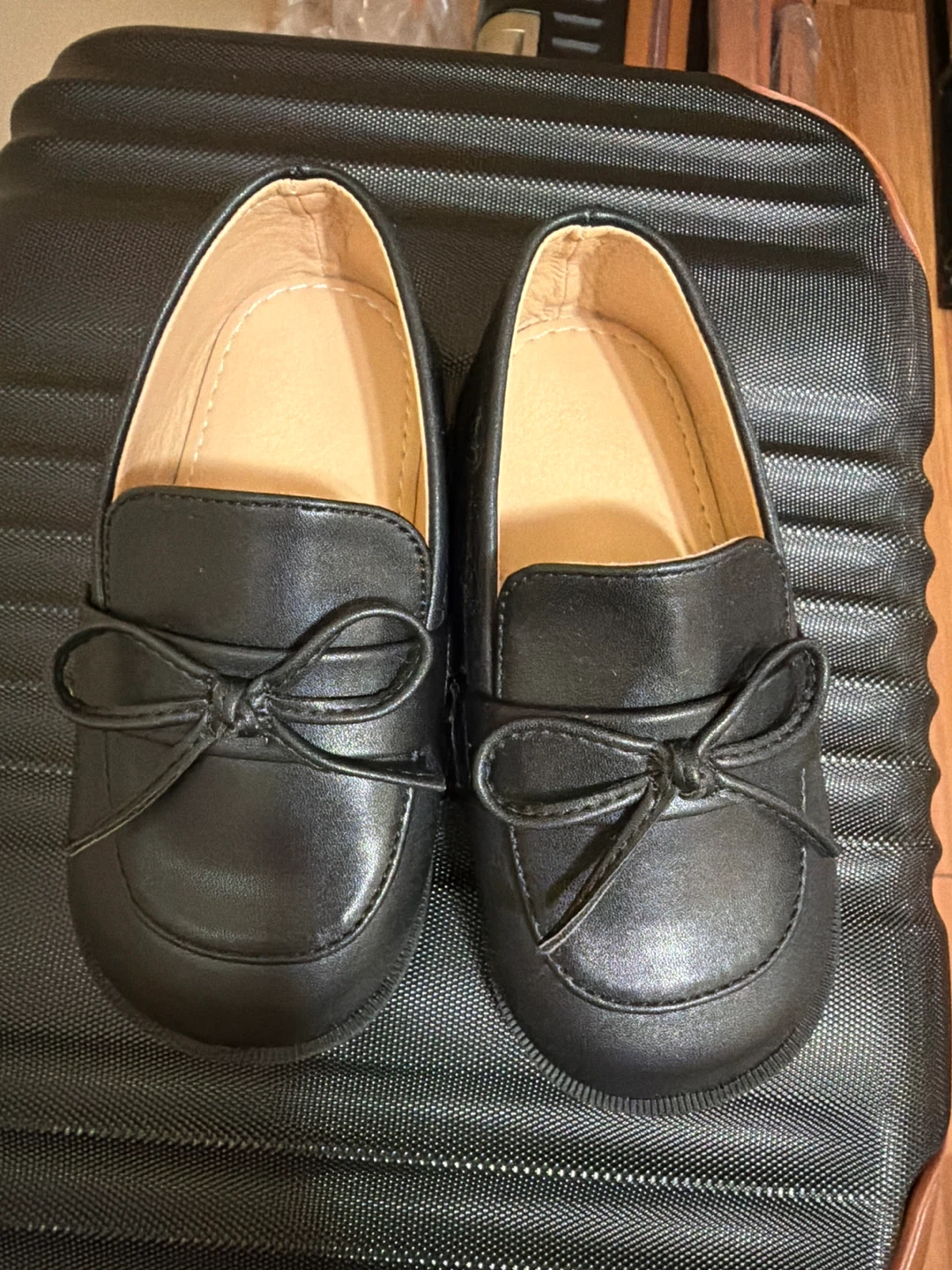 Black Loafer Shoes with Bows