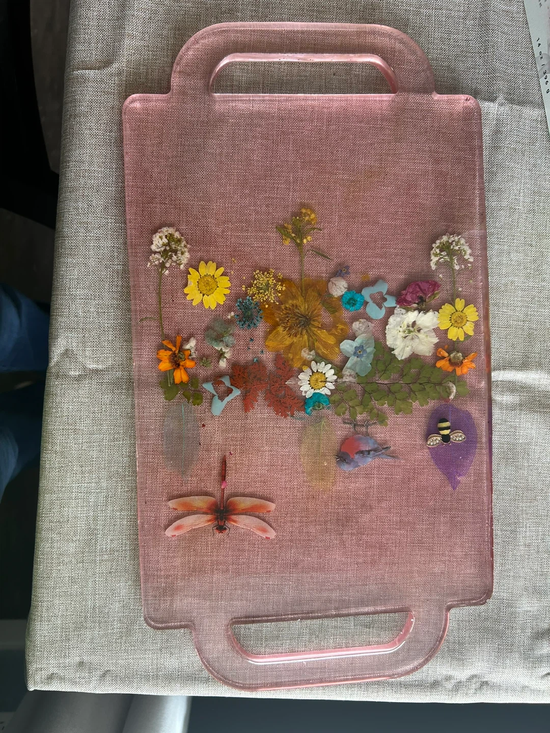 Resin Tray with Dried Flowers and Dragonflies - photo 3