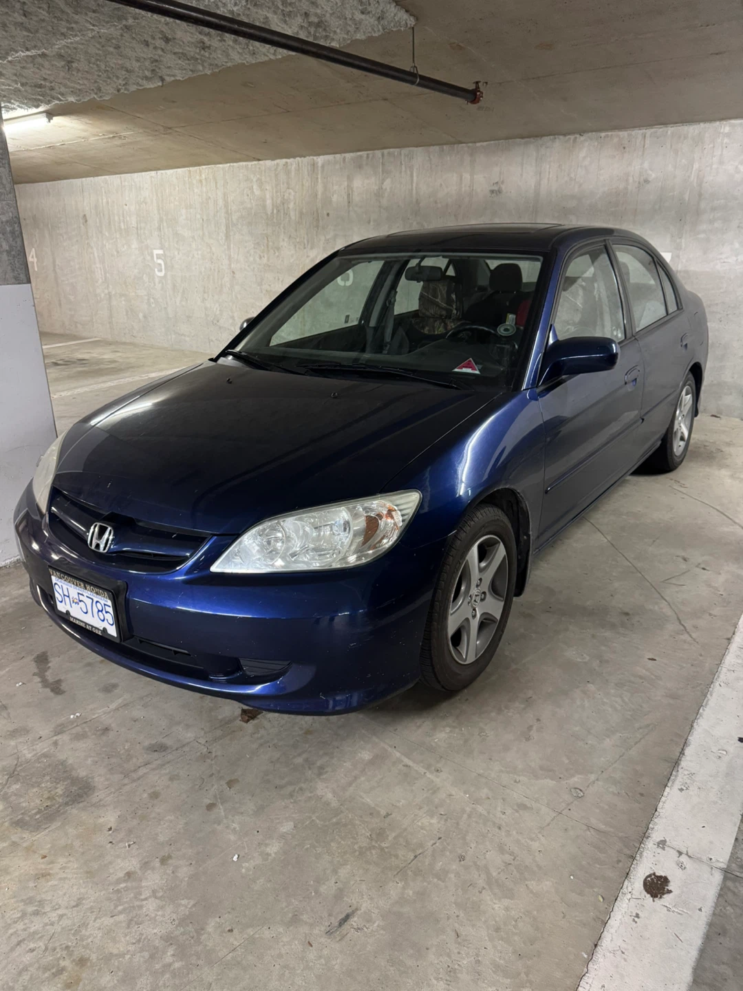 Blue Honda Civic Si Sedan 1.7l manual