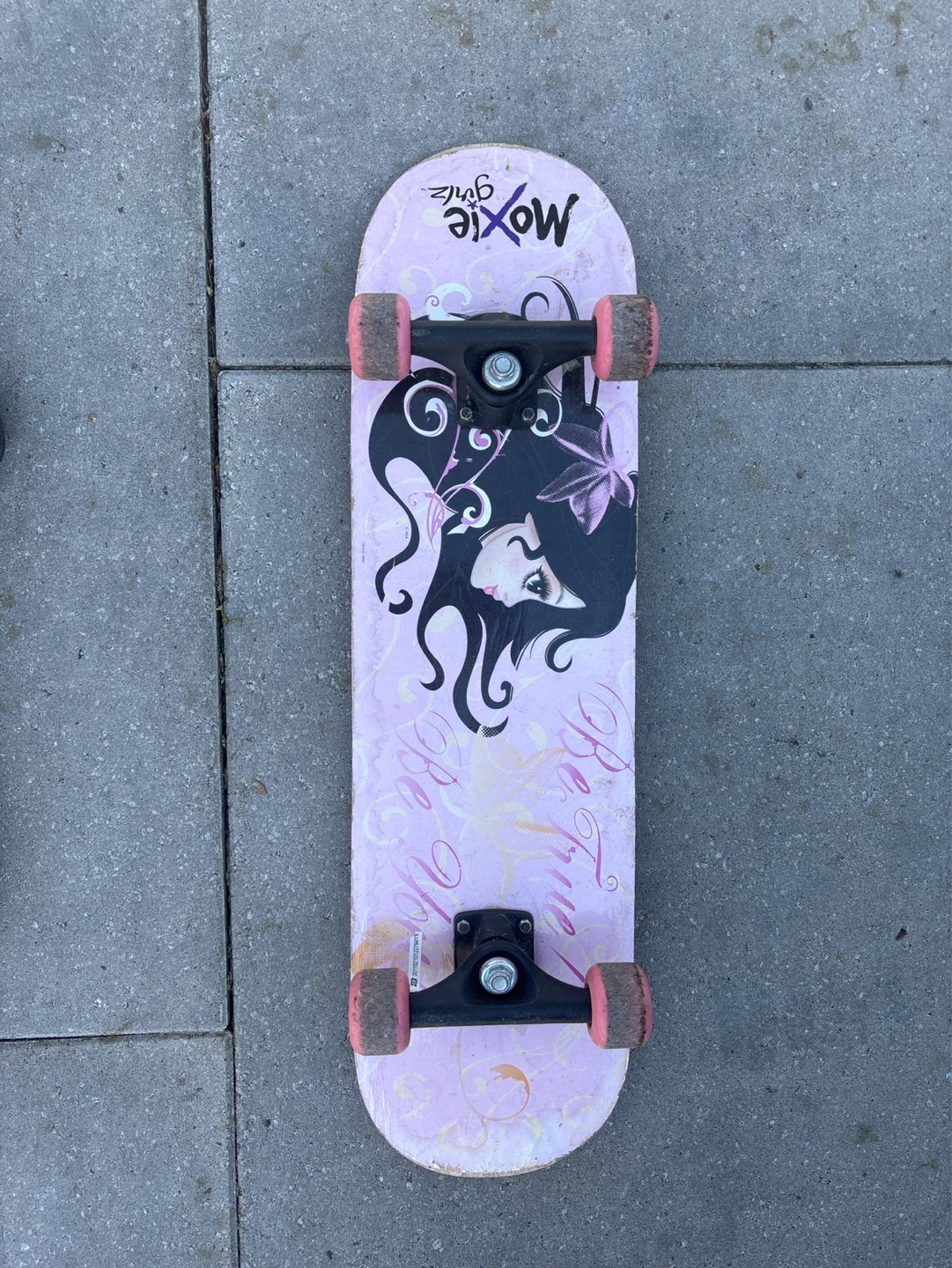 Moxie Girlz Skateboard