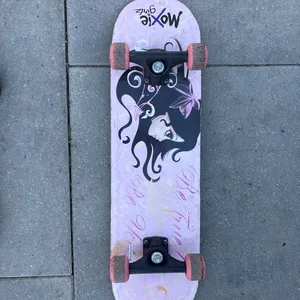 Moxie Girlz Skateboard