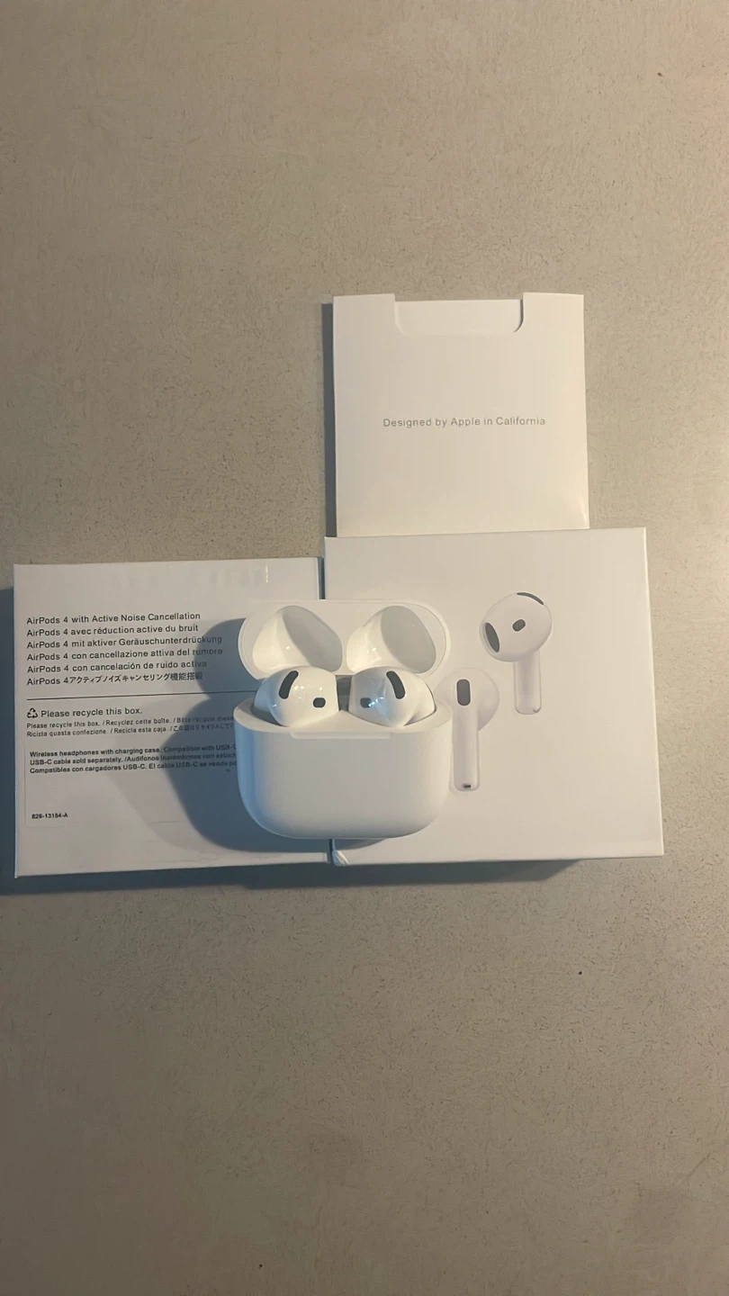 Apple AirPods Pro (2nd generation) with Charging Case