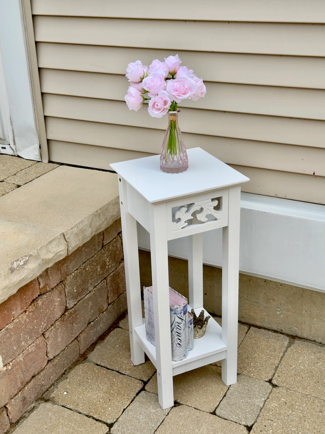 SUPER CUTE SMALL SIDE TABLE - photo 2