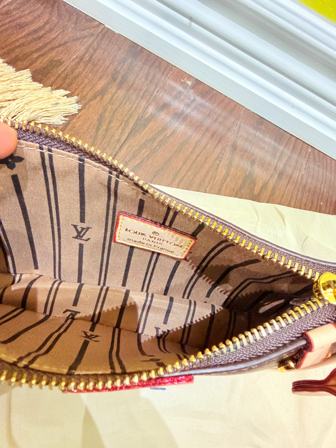 Louis Vuitton Monogram Pouch - photo 5