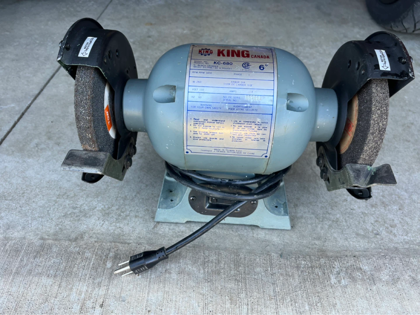 King Canada 6" Bench Grinder KC-680