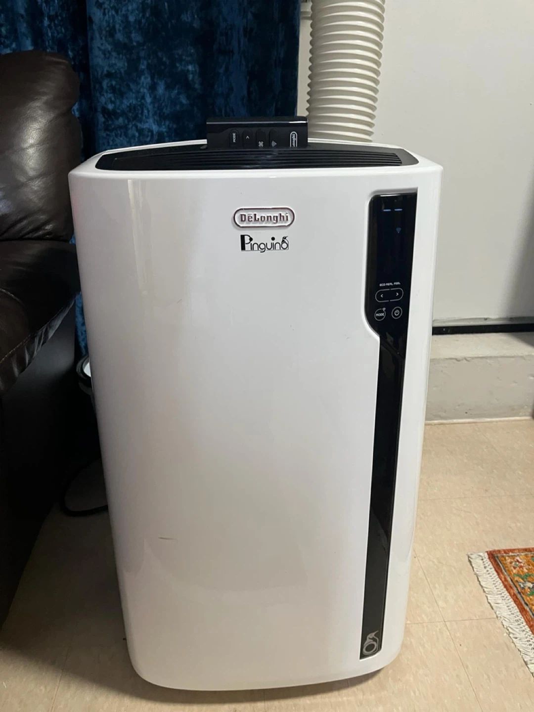 De'Longhi Portable Air Conditioner 11,500 BTU.