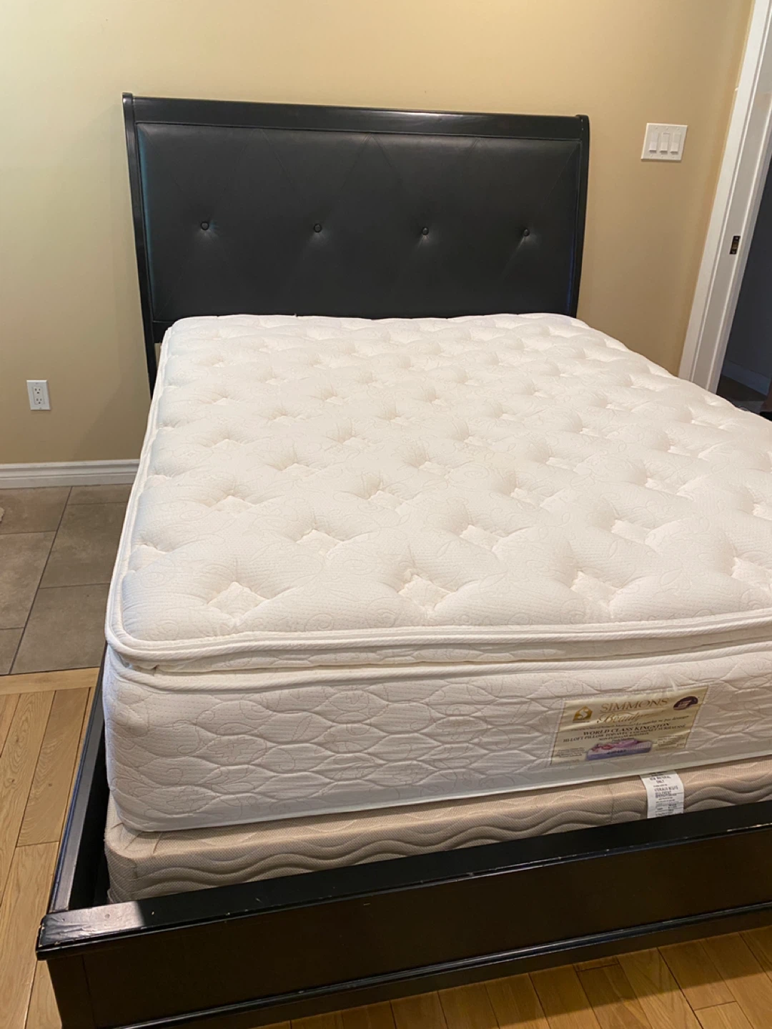 Raymour Flanigan Queen Bed set with 12” Mattress (CAN DELIVER) - photo 4