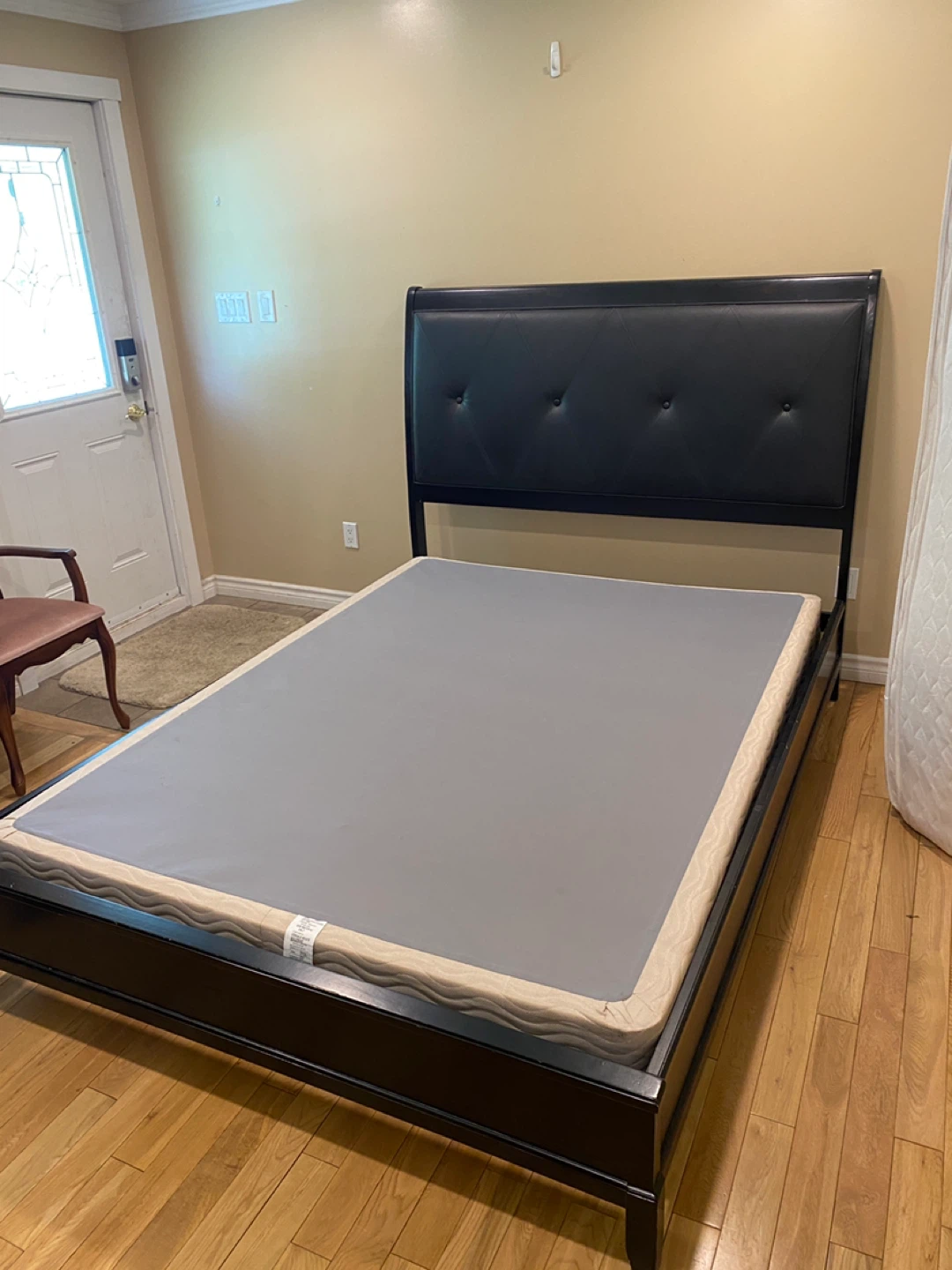 Raymour Flanigan Queen Bed set with 12” Mattress (CAN DELIVER) - photo 2