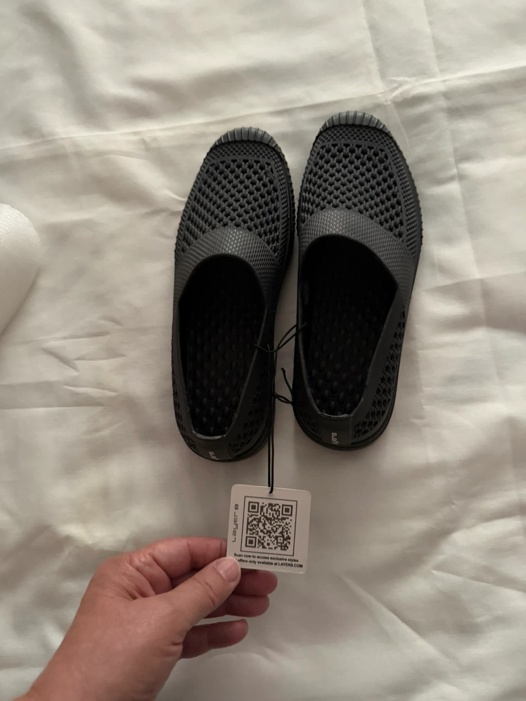 Layer 8 Black Water Shoes size 8 1/2 - photo 2