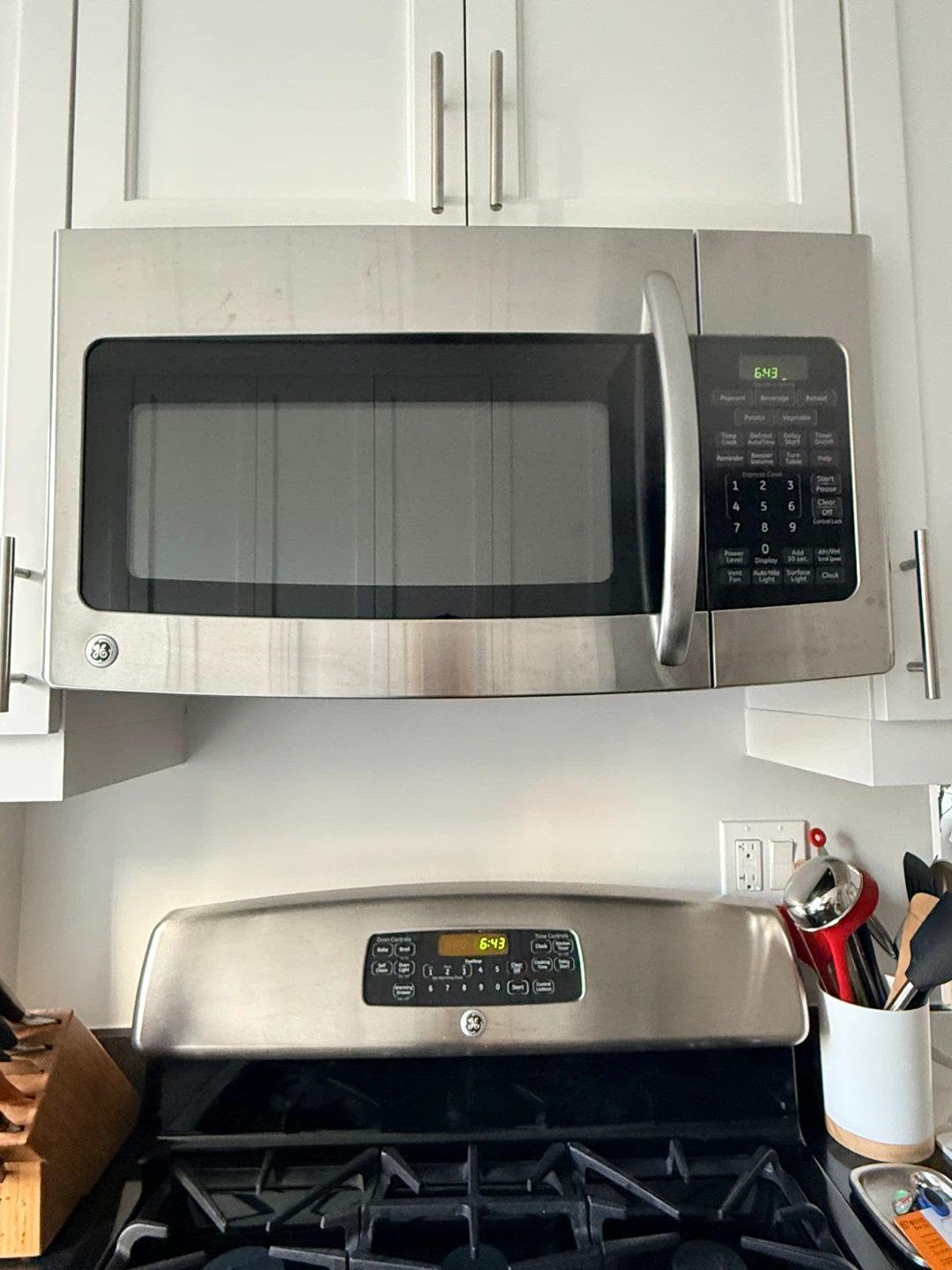GE Stainless Steel Refrigerator - photo 3