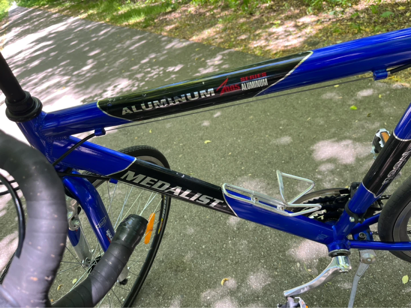 Blue Medalist Aluminum Road Bike - photo 4