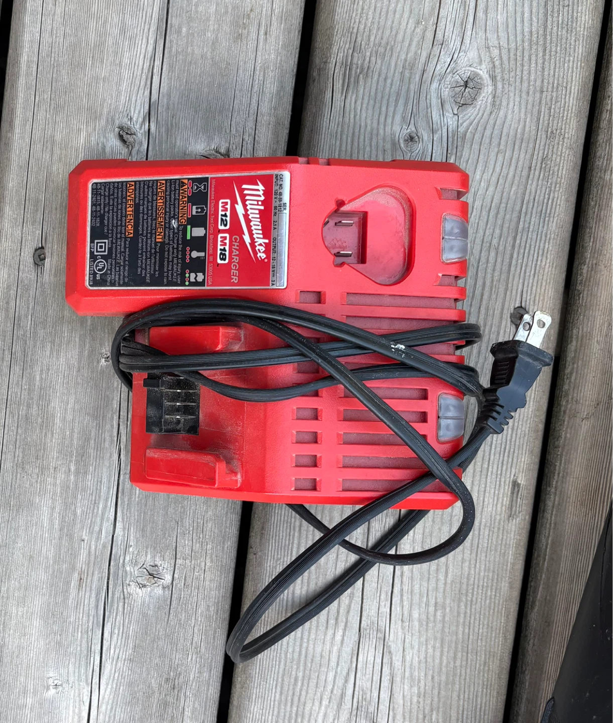 Milwaukee M18 FUEL Leaf Blower with Charger - photo 4