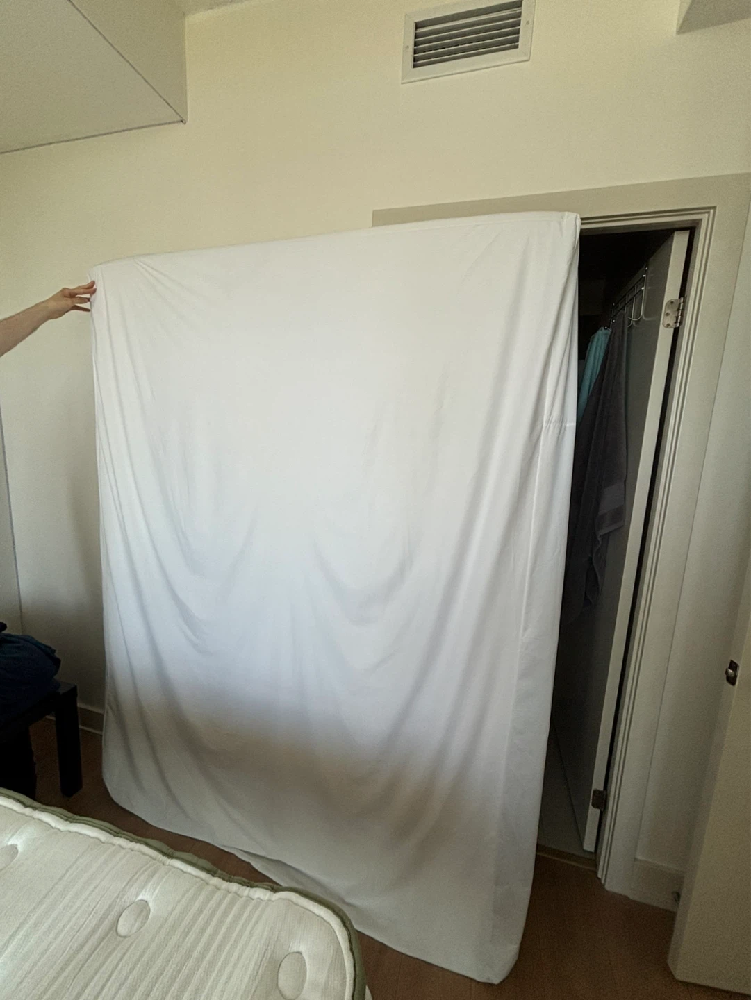 IKEA Morgedal Queen Mattress - photo 3