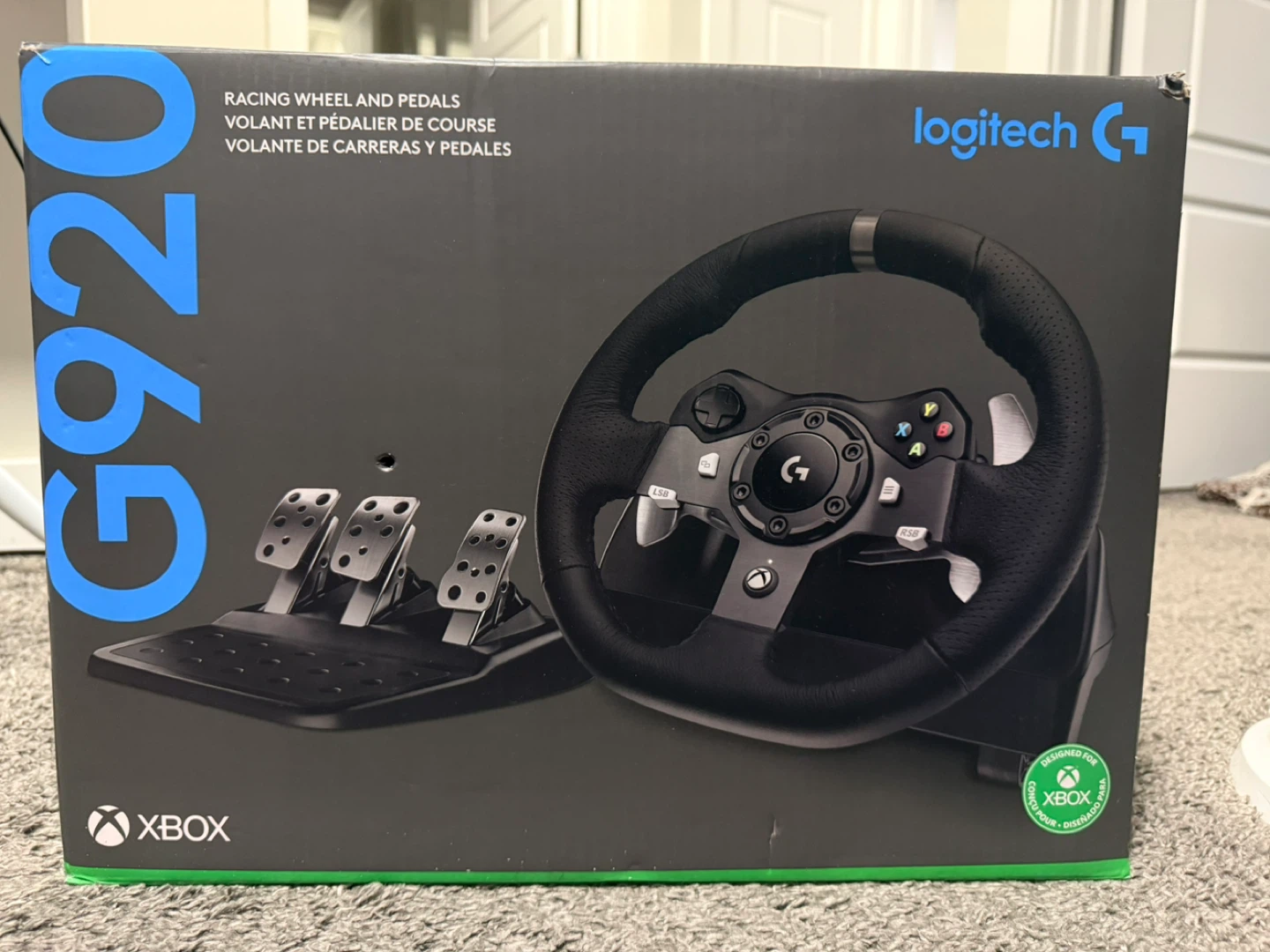 Logitech G920 Racing Wheel and Pedals