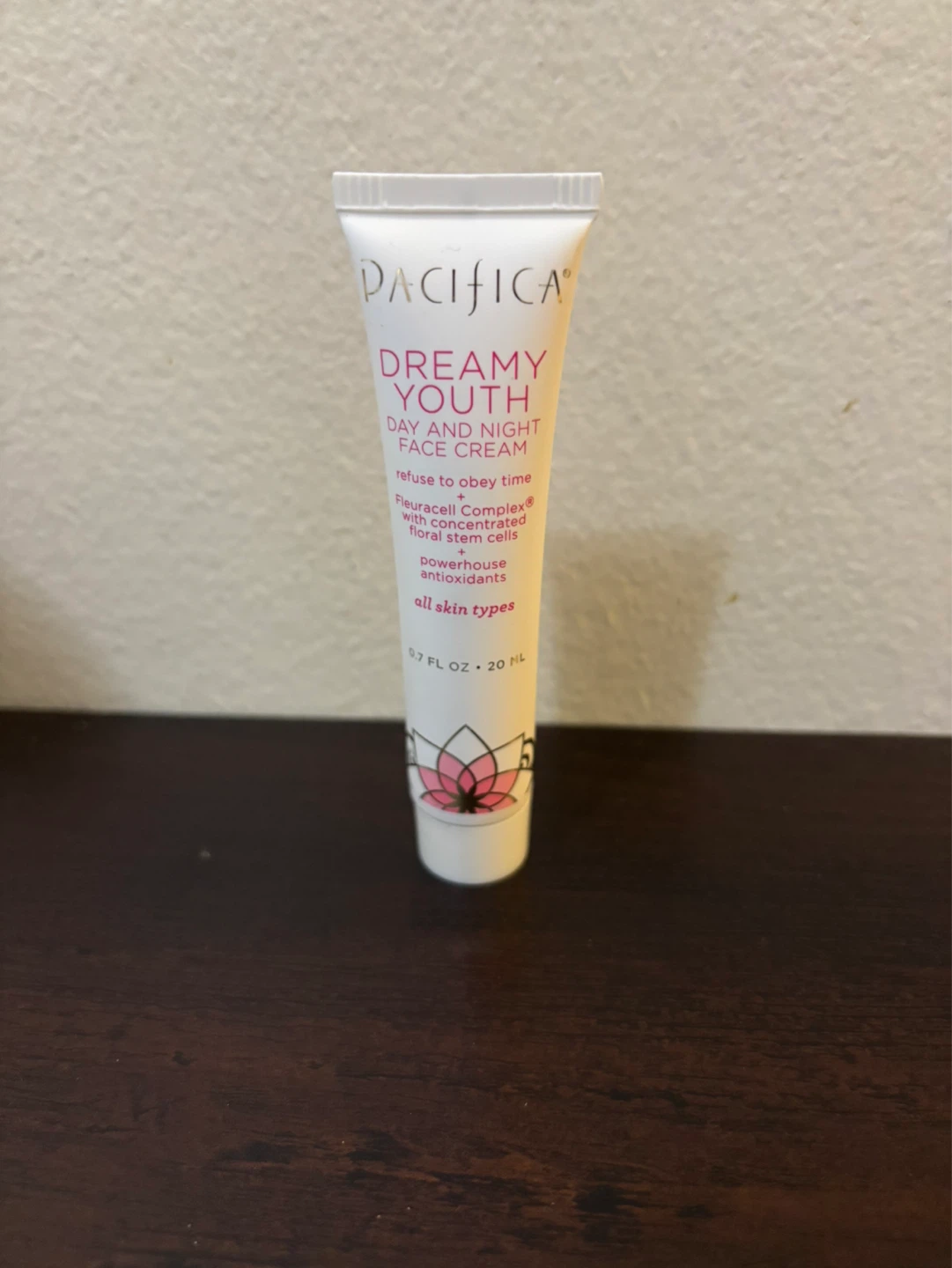NEW-Pacifica Dreamy Youth Day and Night Face Cream 0.7 fl oz