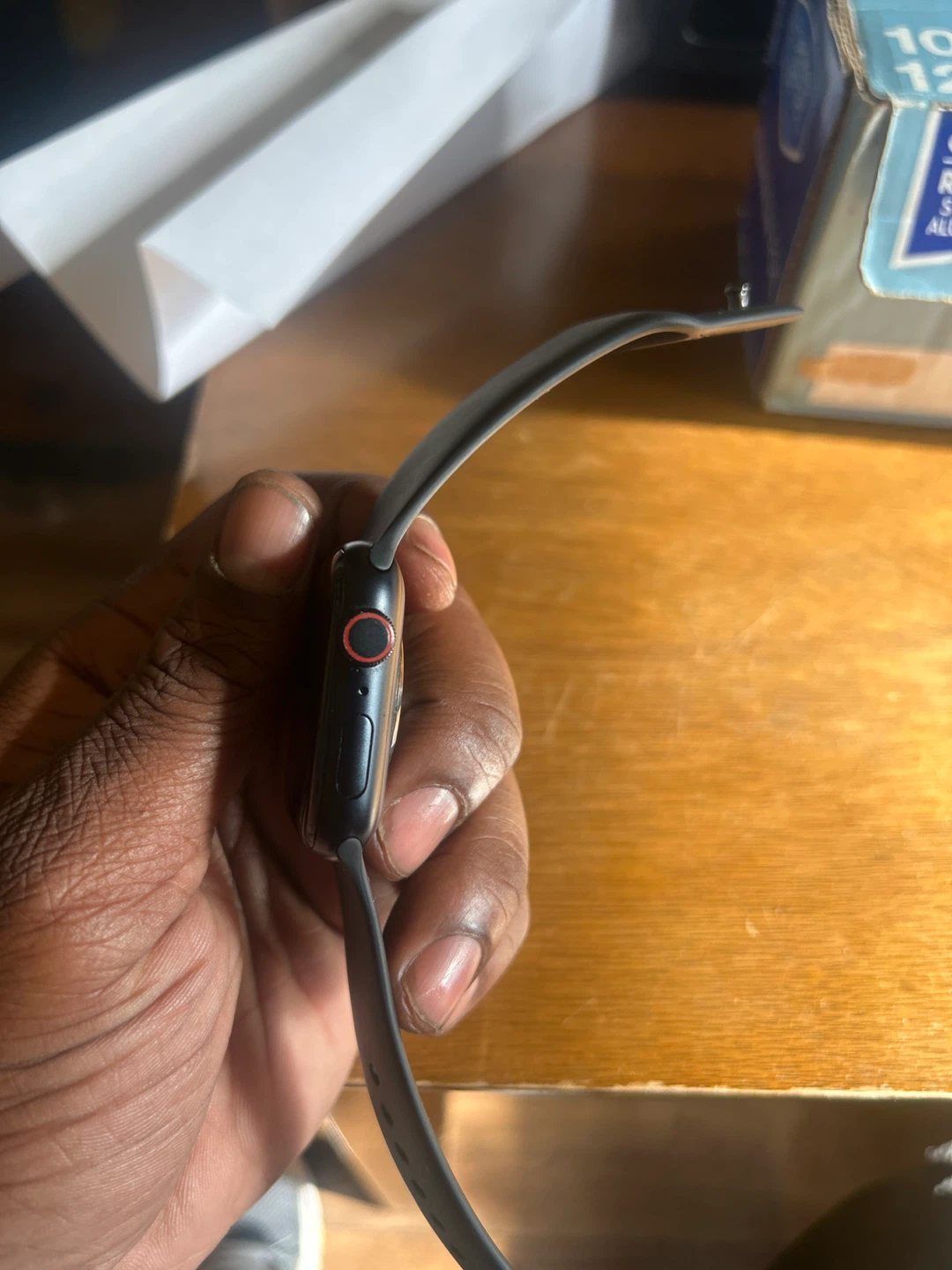Apple Watch SE (44mm) - photo 3
