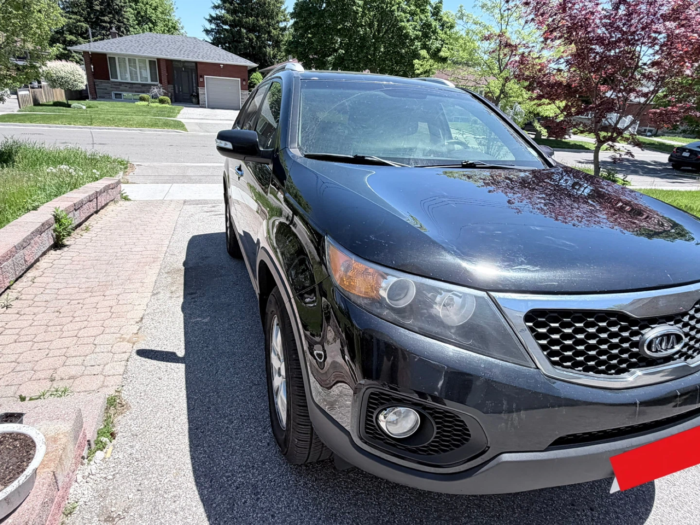 Black Kia Sorento SUV