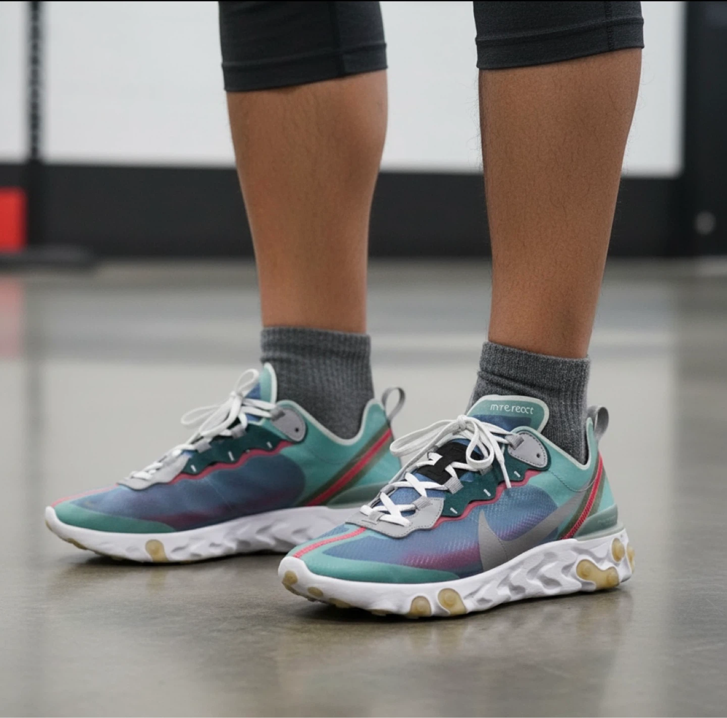 Nike React Element 55 SE Men' size 9.5