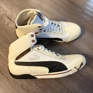 -New- Puma High Top Sneakers