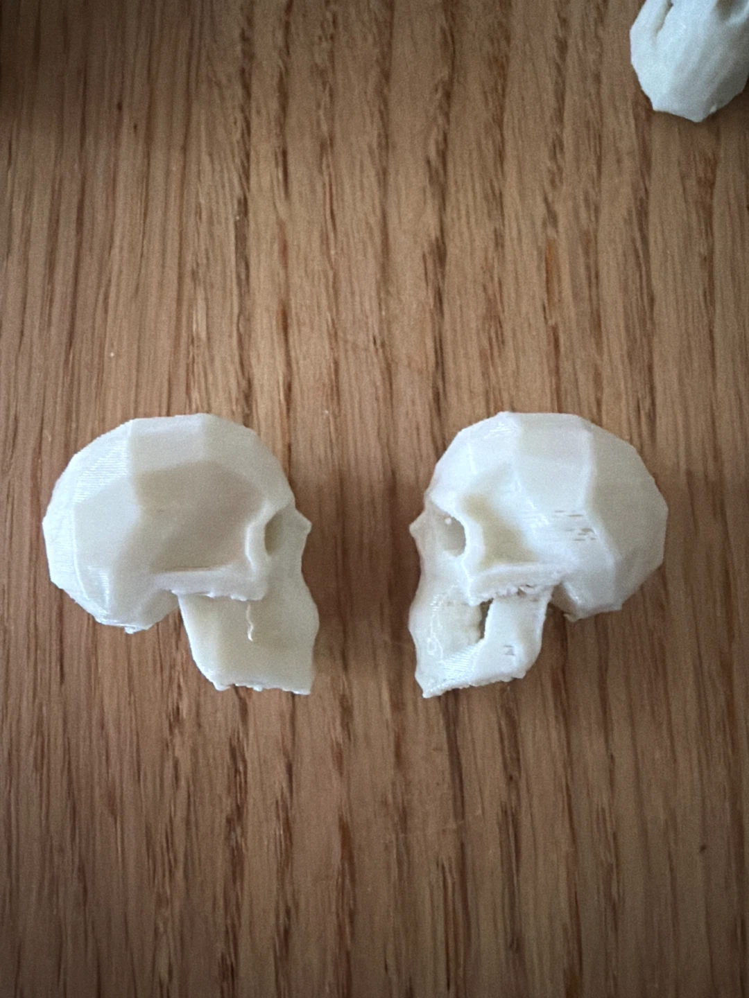 White Low Poly Skull Figurines - photo 3